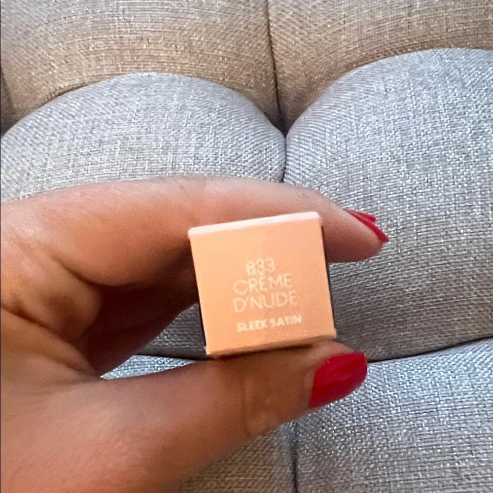 M·A·CXIMAL SLEEK SATIN LIPSTICK Crème D’Nude Brand New in Box
